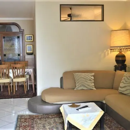 Agata House شقة