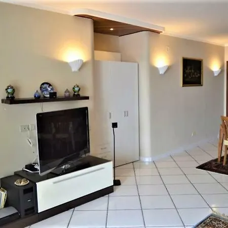 Agata House شقة