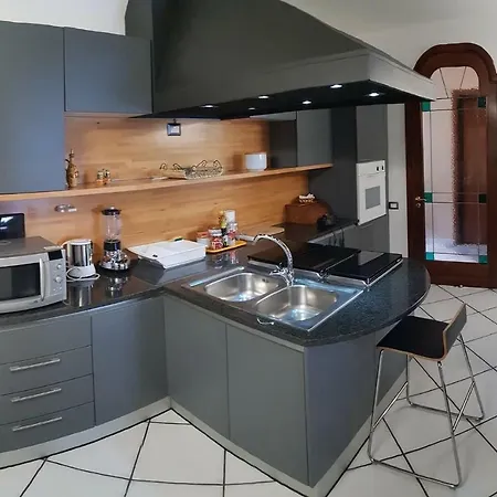 Agata House شقة